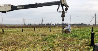 Установка винтовых свай Дзержинский цена от 3096 руб.